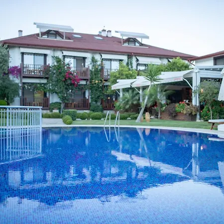 Oda ve Kahvaltı Savana Boutique 3*