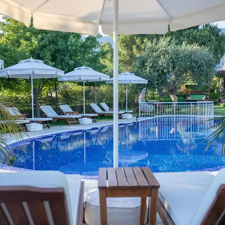 Savana Boutique Oda ve Kahvaltı 3*