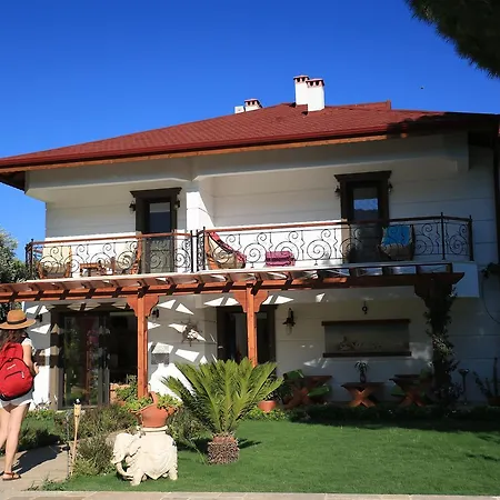 Oda ve Kahvaltı Savana Boutique Mesudiye (Datca)